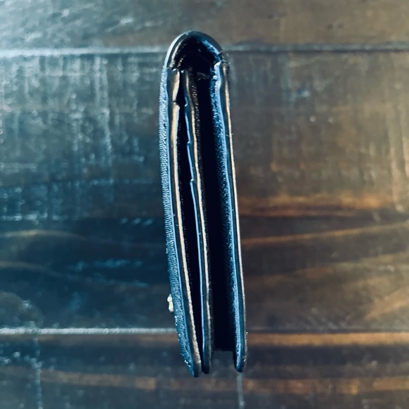 Michael Kors Wallet - Picture 12 of 13